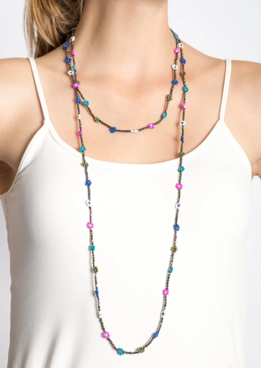 Daisy Chains Necklace (Aqua)