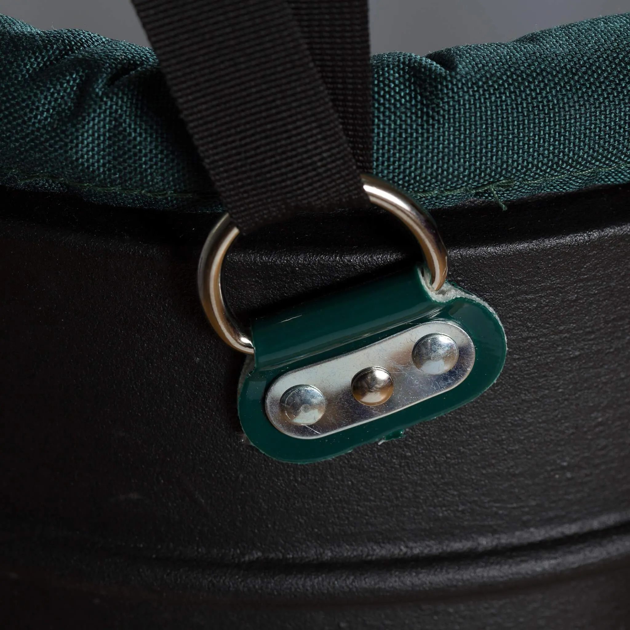 Harvestwear 28L Regular Hard Shell Apple Picking Bucket with Cross Over Harness