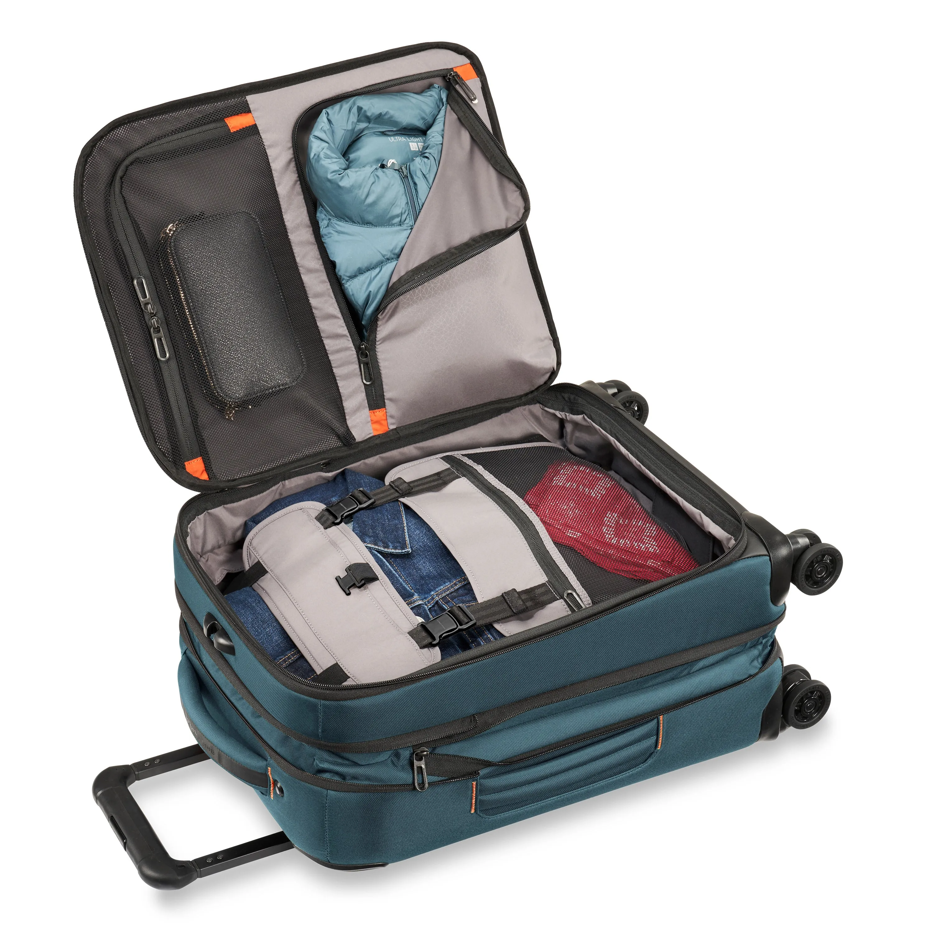 International 53cm Carry-on Expandable Spinner