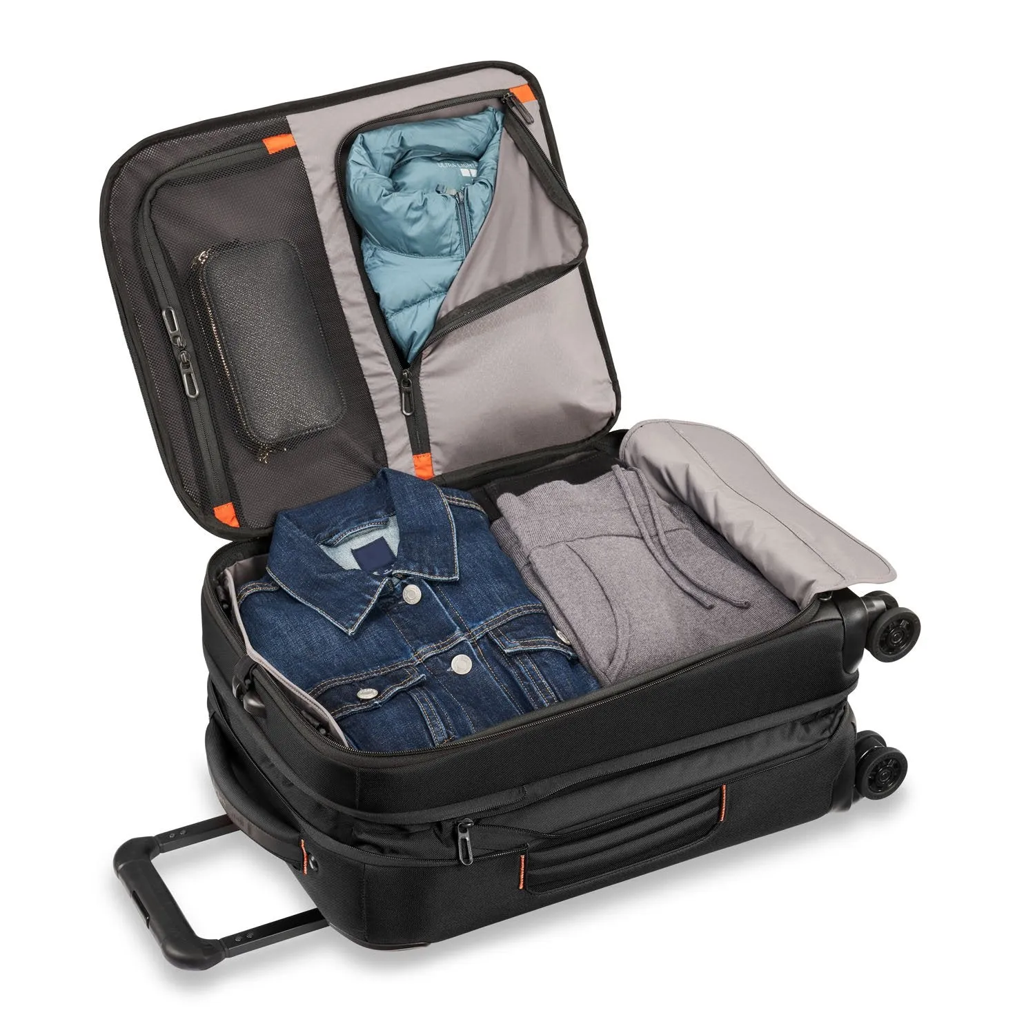 International 53cm Carry-on Expandable Spinner